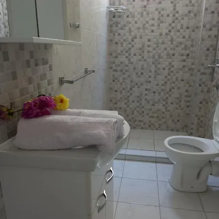 Apartments Verona Ulcinj Exterior photo